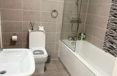 59 MINT DRIVE 2 Bedrooms with CAR Or Van PARK,WIFI,NETFLIX No Deposit Required - Foto 49