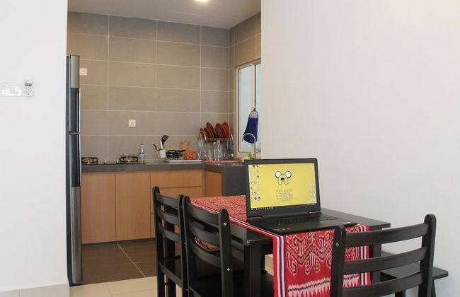 Cozy Crib at 7 Tree Seven Residence - Photo 8