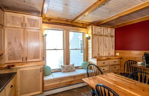 Whispering Waters Farmhouse and Wedding Barn - Foto 18