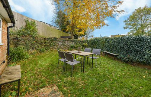 Adorable quirky country cottage - Foto 73