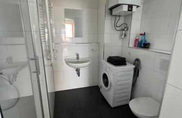 2 Bedroom Apartment at Grenzach train station - Foto 7