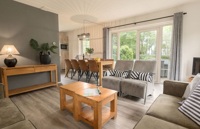 Great Thatched Villa With Solarium, in a National Park - Photo 20