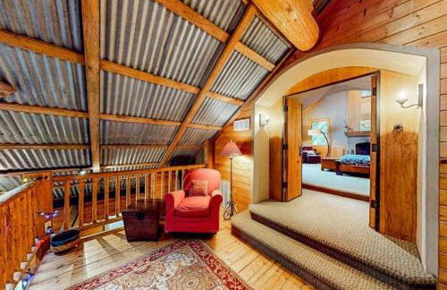 Immaculate Cabin Rental with a Hot Tub next to Lake Pend Oreille in Bonner County, Idaho - Foto 43