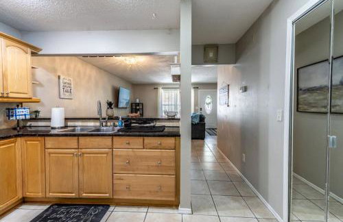 Spacious 3 BR Near NAS Jax l BBQ WiFi DirecTV - Foto 7