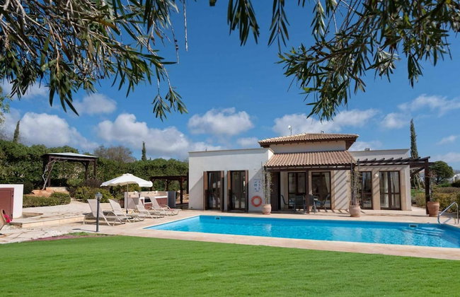 Villa 373 Dionysus in Kouklia - Photo 8