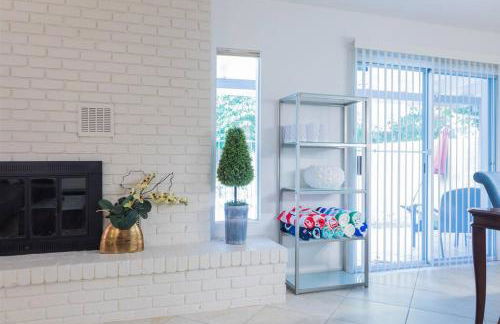 Quiet house with pool heater, patio, BBQ, citrus - Foto 7