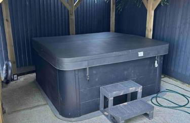 Cosy Studio Cabin with Optional Hot Tub Lilliput near Sandbanks beach - Photo 14
