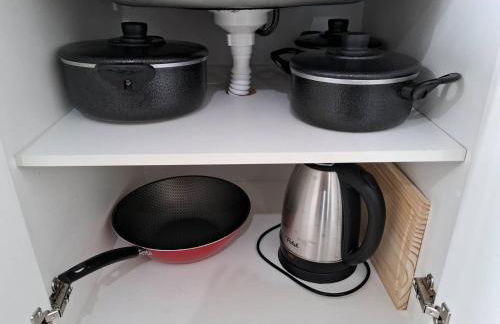 Apto12 com WIFI garagem e 100 metros da Av Brasil - Foto 13