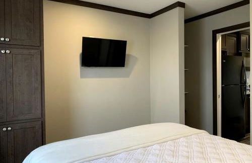 Modern Tiny House Rental Perfect for Glamping near Austin - Foto 10