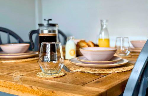 Central, dog friendly, private courtyard - Foto 4