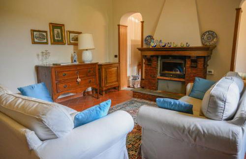 Villa panoramica con Jacuzzi privata tra Firenze & Lucca ,3 camere, 4 bagni - Foto 56