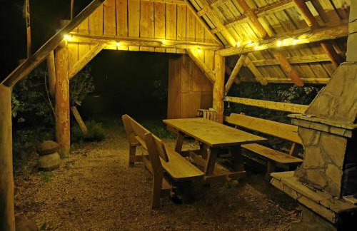 Hope Mountain Escape Poland, Charming Barrel House - Foto 11