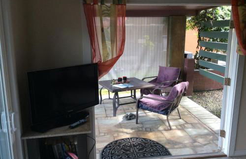 Mediteranean style Ohana Rental / Garden Bungalow in Pahoa - Photo 6