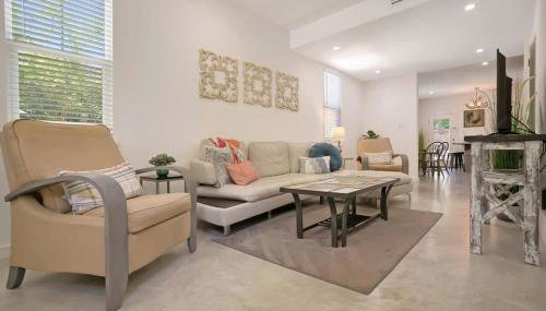 Downtown Home with Hot Tub, BBQ, Near Ice Plant! - Foto 5