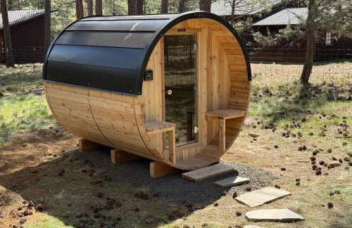 Juniper & Pine - Barrel Sauna and Hot Tub - Sisters, Oregon - Photo 37