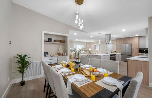 Luxe Getaway w Pool, Games & Fun Vibes - Foto 5