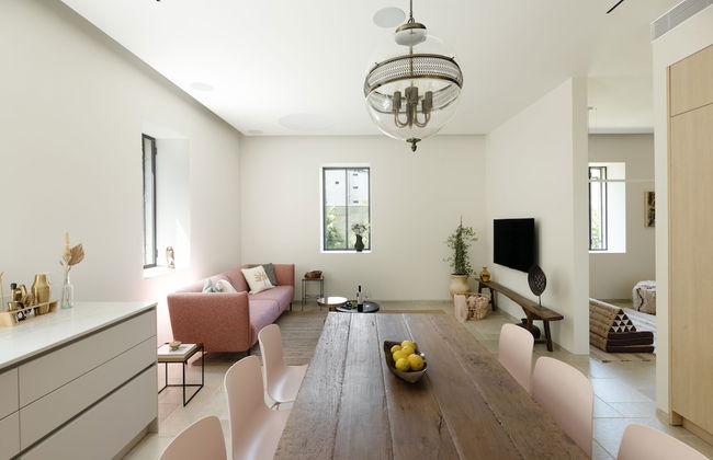 The Y House - Photo 17