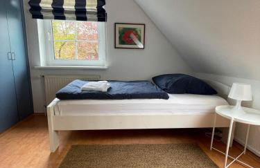 Twenge Retreat - Haus Nähe Stadt und Flughafen mit Garten, 3 Zimmer, TV, Küche, Bad und Netflix - Foto 17