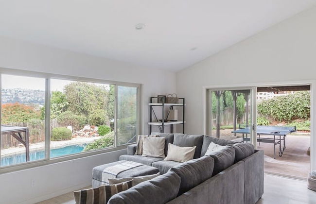 Spacious and Bright 5-bedroom Oasis Pool and Yard - Foto 26