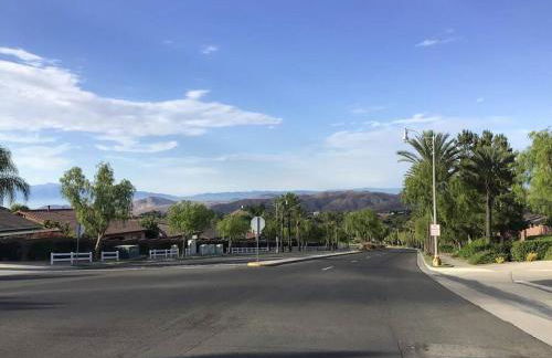 Evonvale Dream! Big Heated pool, jacuzzi seats 16! - Foto 49