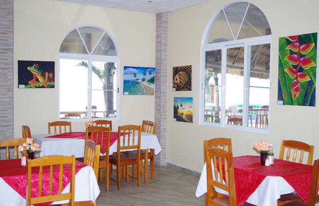 Tropicana Condominiums - Foto 25