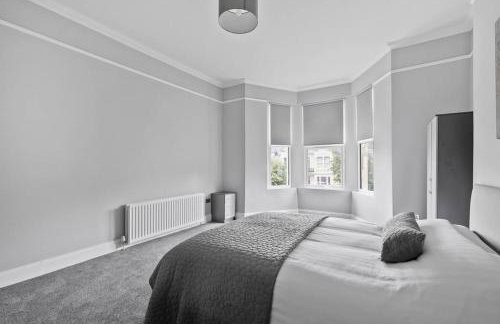 Brand New Huge 2 Bedroom Ground Floor Flat - Foto 7