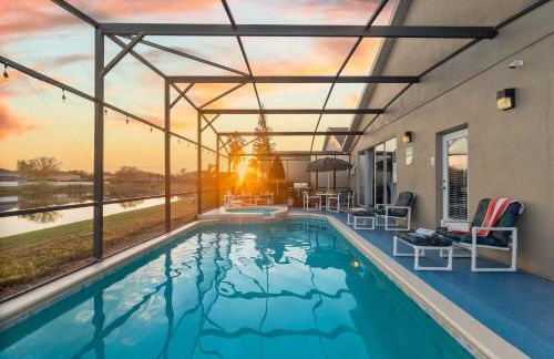 Single-Level Home w Heated Pool & 9MI to Disney - Photo 49