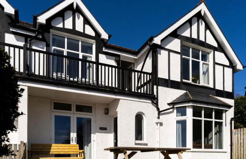 Tegfryn (Sleeps 8), 5*, Sea View, Borth y Gest - Photo 7
