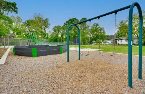 2 Mi to Downtown Greensboro Home By Park! - Photo 23