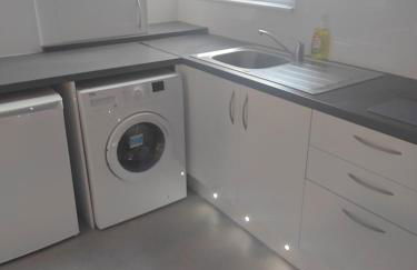 Modern 2 bed house sleeps 6 - Photo 20