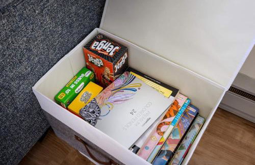 Lofted chalet cabin w hot tub fire pit & views - Foto 12