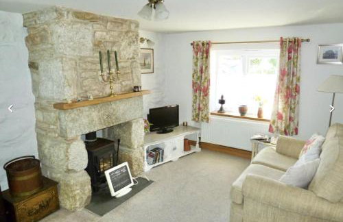 Lovely Cornish cottage in small village setting - Photo 16