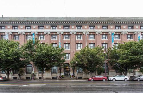 Sleeps 4! 2BR, Gym, Paid Parking, Close to Major Attractions - Foto 15