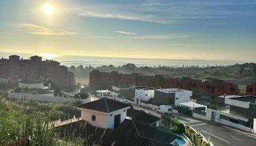 Casa Micangelo - seaview, 5 mins walk to beach - Foto 3