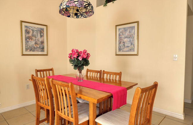 Arler House - Amazing 4 Bed 3 Bath - Private Pool - Photo 24