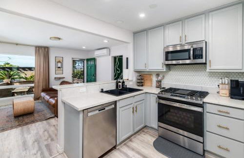 Downtown La Mesa gem - Photo 9