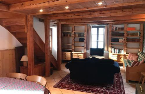 Atmospheric, original stone chalet in Meribel - Photo 26