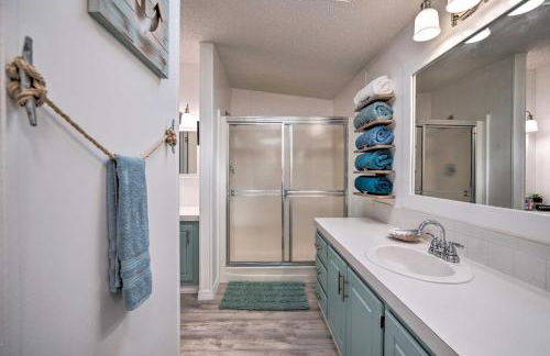 Boat Dock and Porch Riverfront Retreat in Homosassa - Photo 7