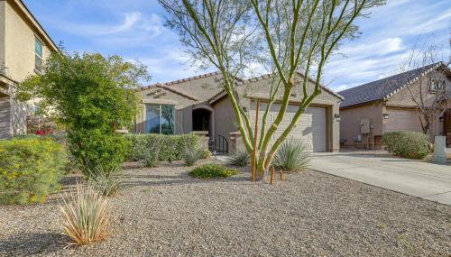 Outdoor Oasis with Pool and Spa Goodyear Getaway - Foto 2