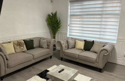 3 Bedroom Home Near Tube Station Easy London Access Peeams Abode Borehamwood - Foto 1