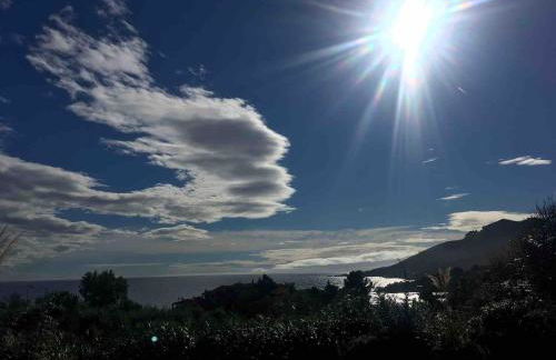 Panoramic Sea View Villa in private residence with pool - Photo 27