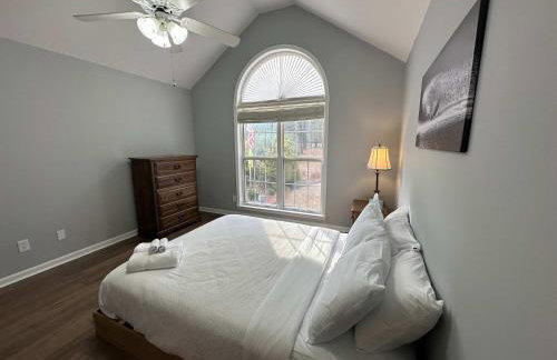 Whispering Waters Hideaway - Foto 32