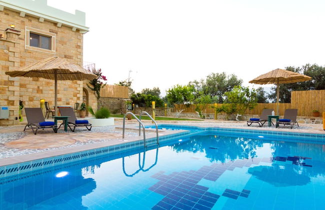 Nikolas Villas Kamilari - Foto 1