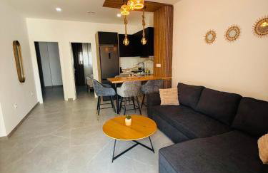 Calpe apartamento LUXURY 2 min playa aparcamiento patio piscina aire wifi - Foto 1