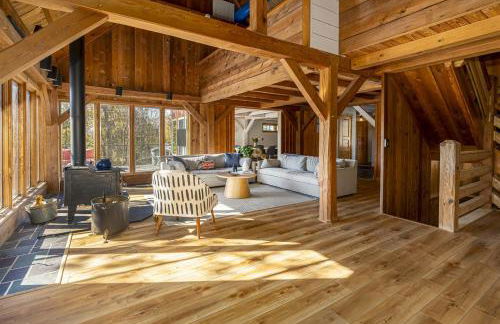 Luxury Lake House w Dock & Game Room - Photo 30