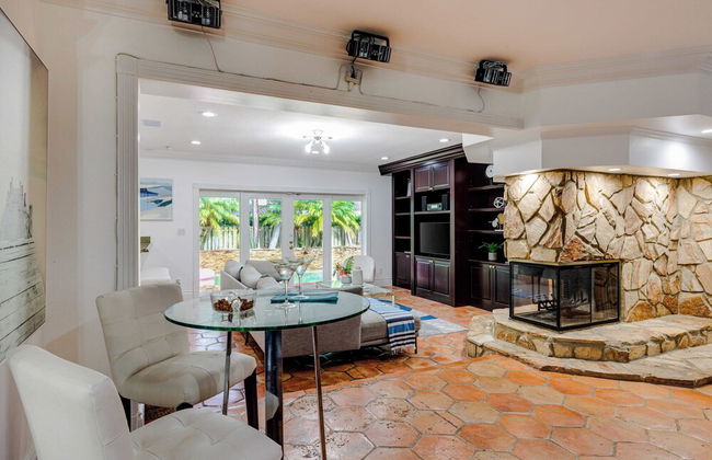 Coral Ridge Getaway by Avantstay Pool, Hot Tub, Billiards + 5mins to Beach! - Foto 11