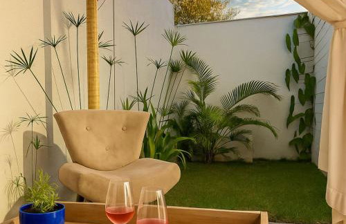 Casa Privativa 2 Quartos em Condomínio, Suite com Cama King e Closet, Quarto de Casal, Ar, Wi-Fi, Cozinha Completa e Garagem - Foto 10