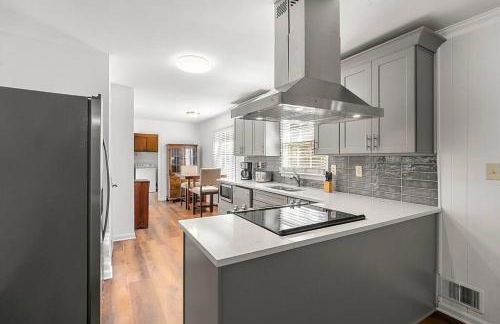 4-Bed 2-Bath Pet Friendly Home in Stonecrest - Foto 20