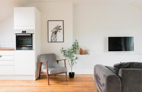 Contemporary 2 Bed Loft Honor Oak, London Apt - Photo 21