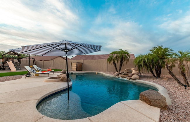 The Golden Cactus Phoenix - Photo 35